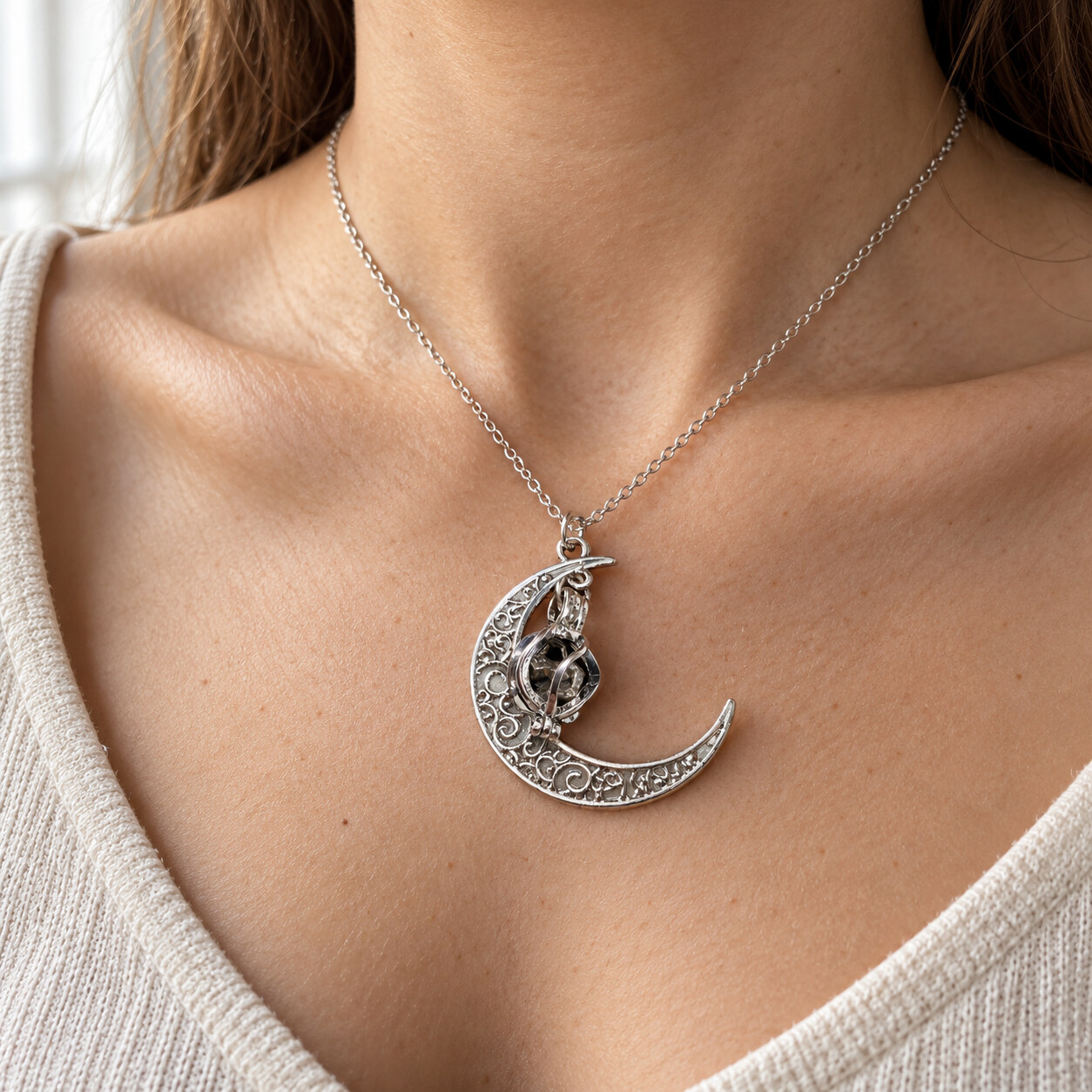bijou porté collier lune croissant lune argente meteorite