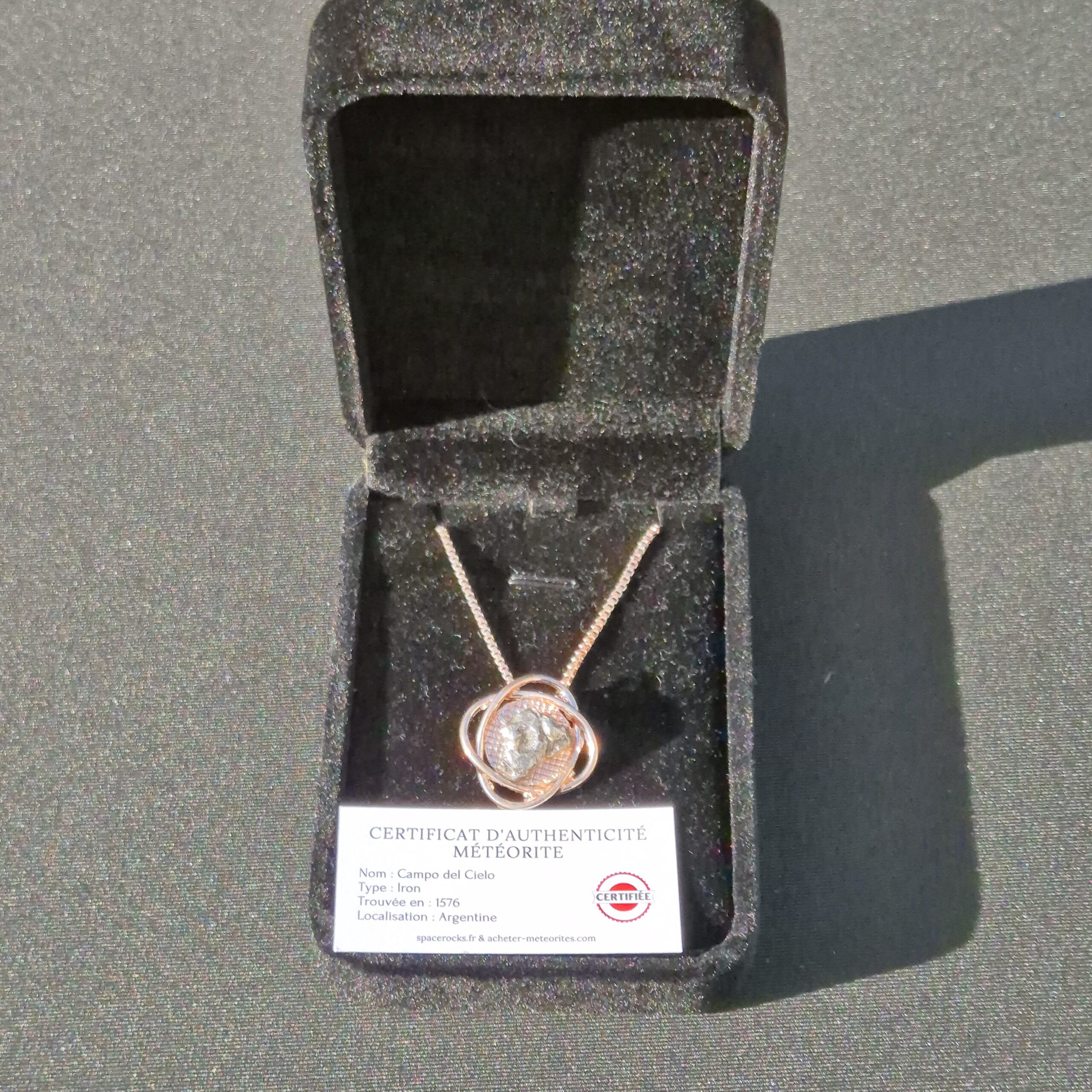 collier spirale meteorite