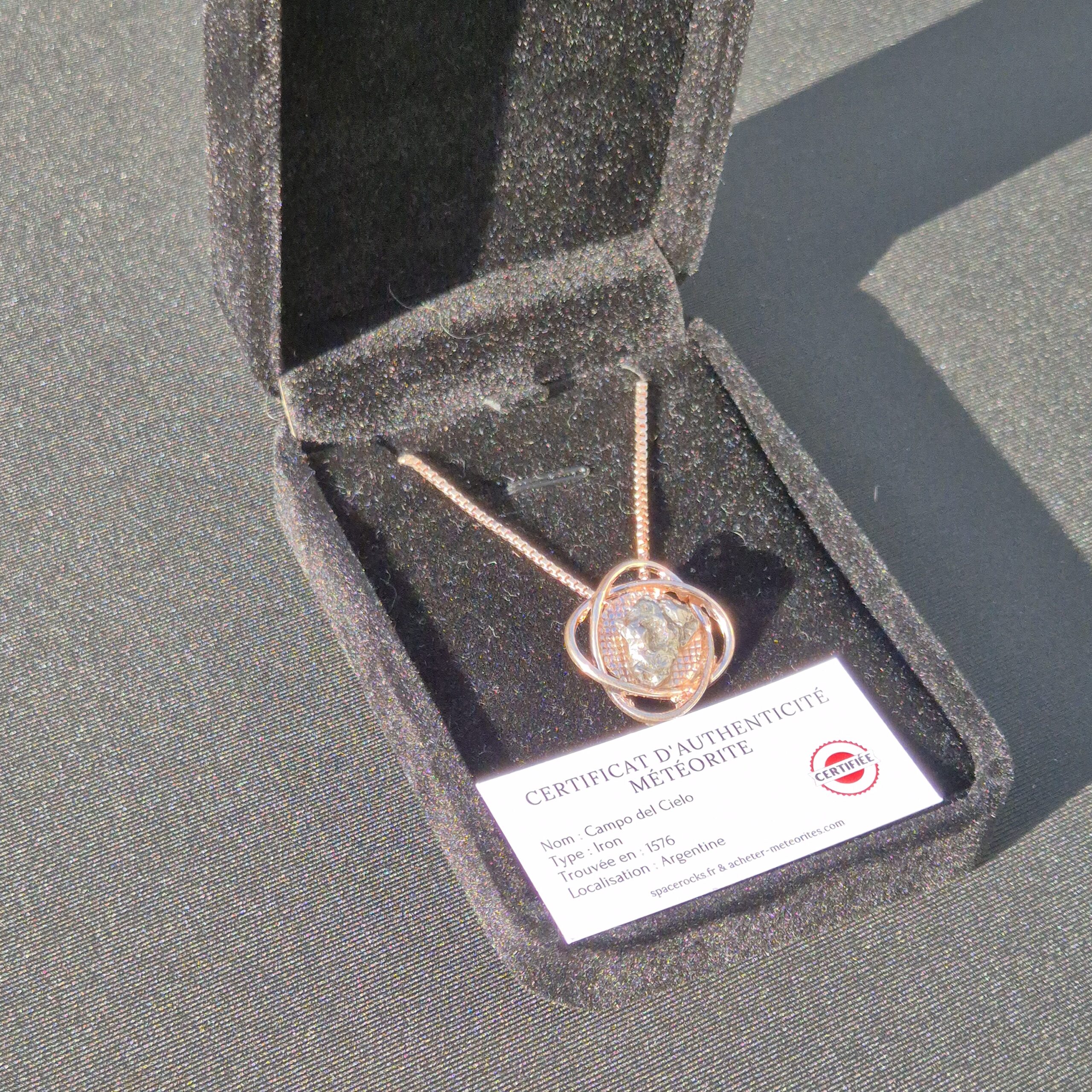 collier spirale meteorite