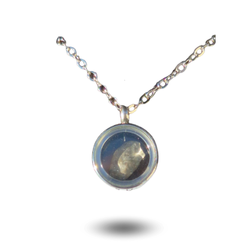 médaillon transparent meteorite lunaire