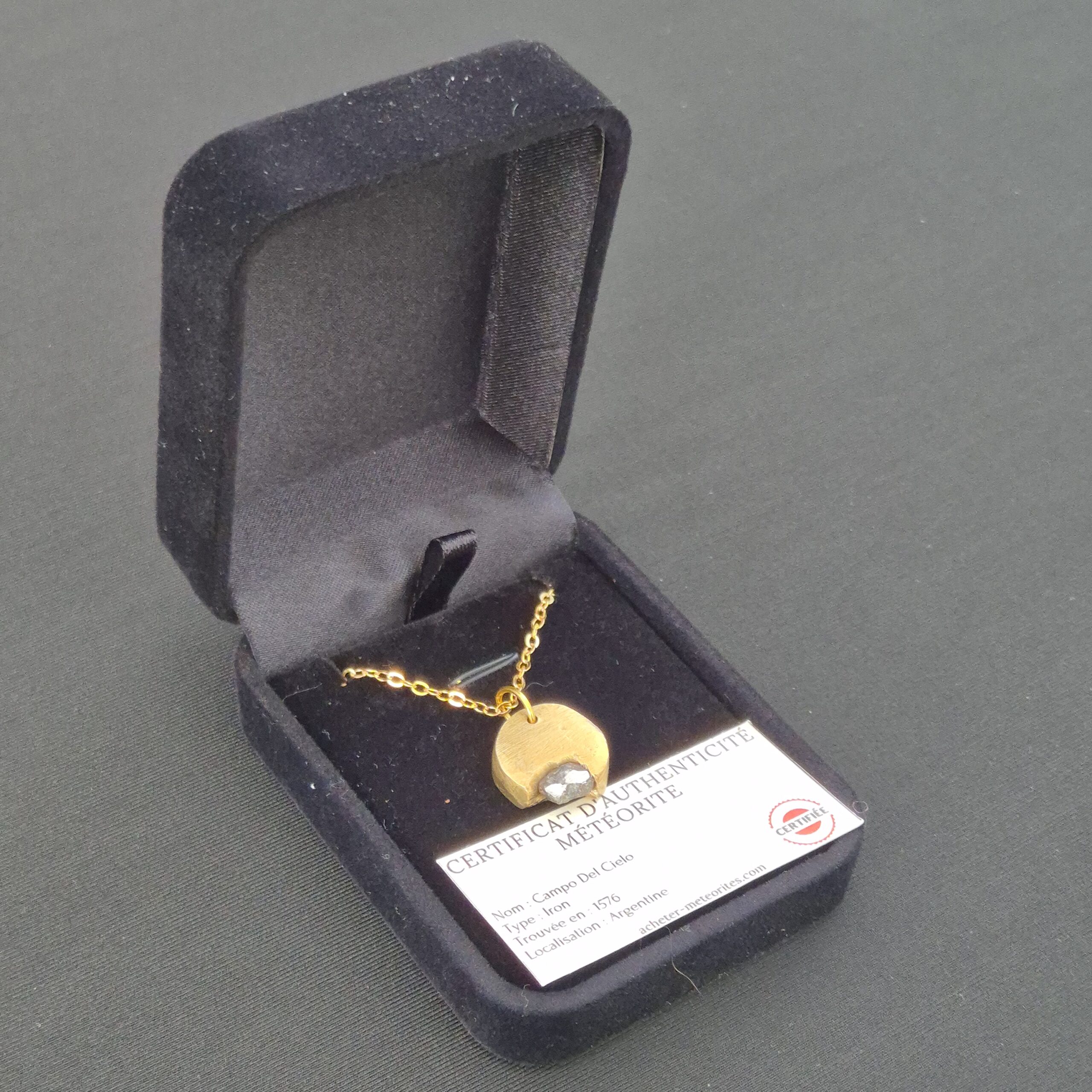 pendentif rond artisanal