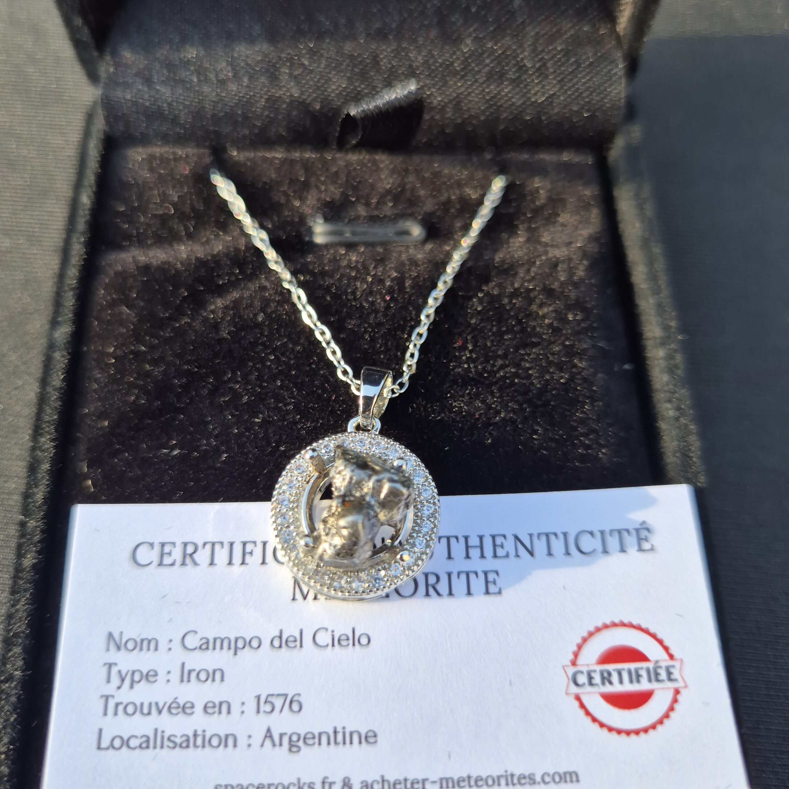 pendentif zircons meteorite