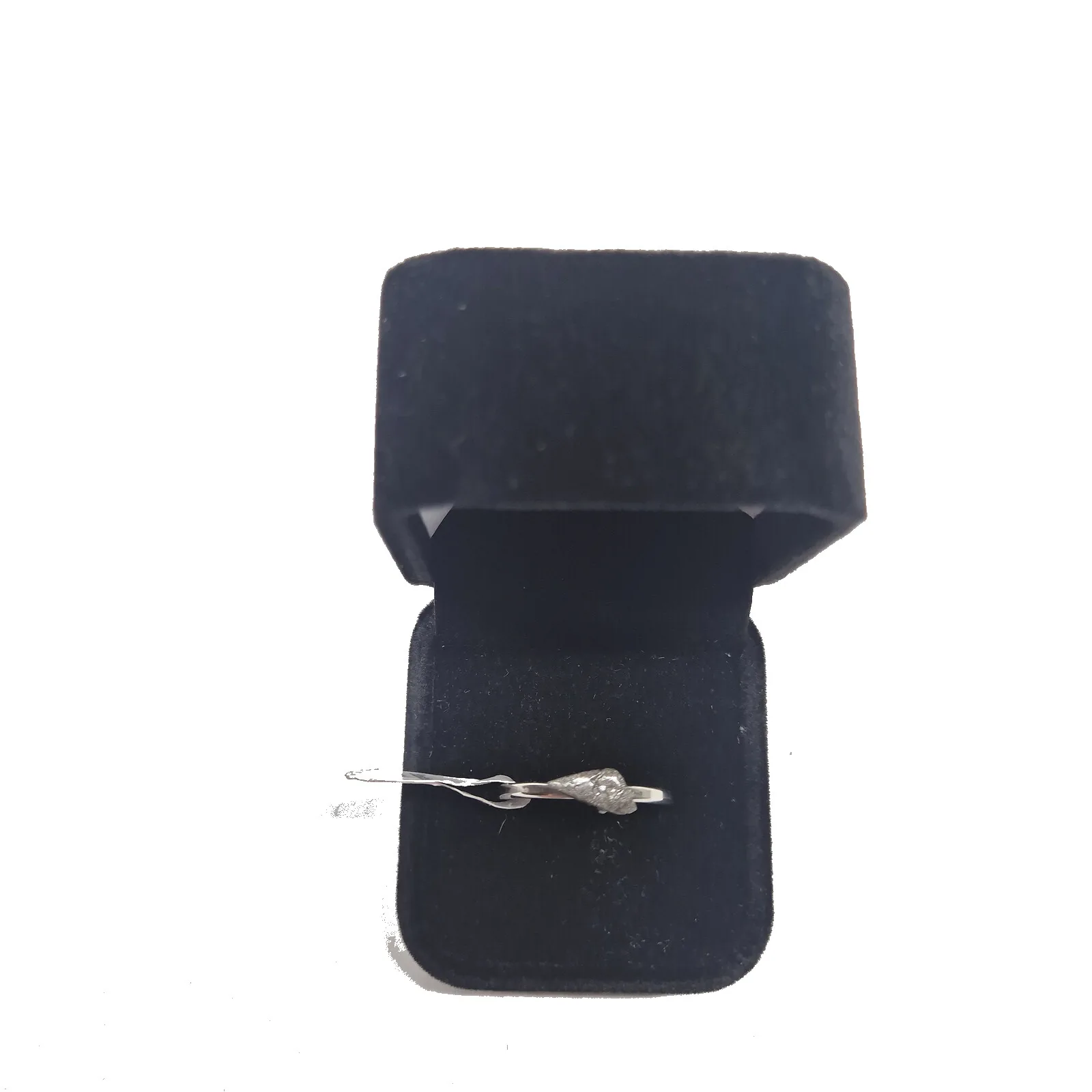 Bague fine argentée éclat triangulaire – météorite Aletai – vue 2