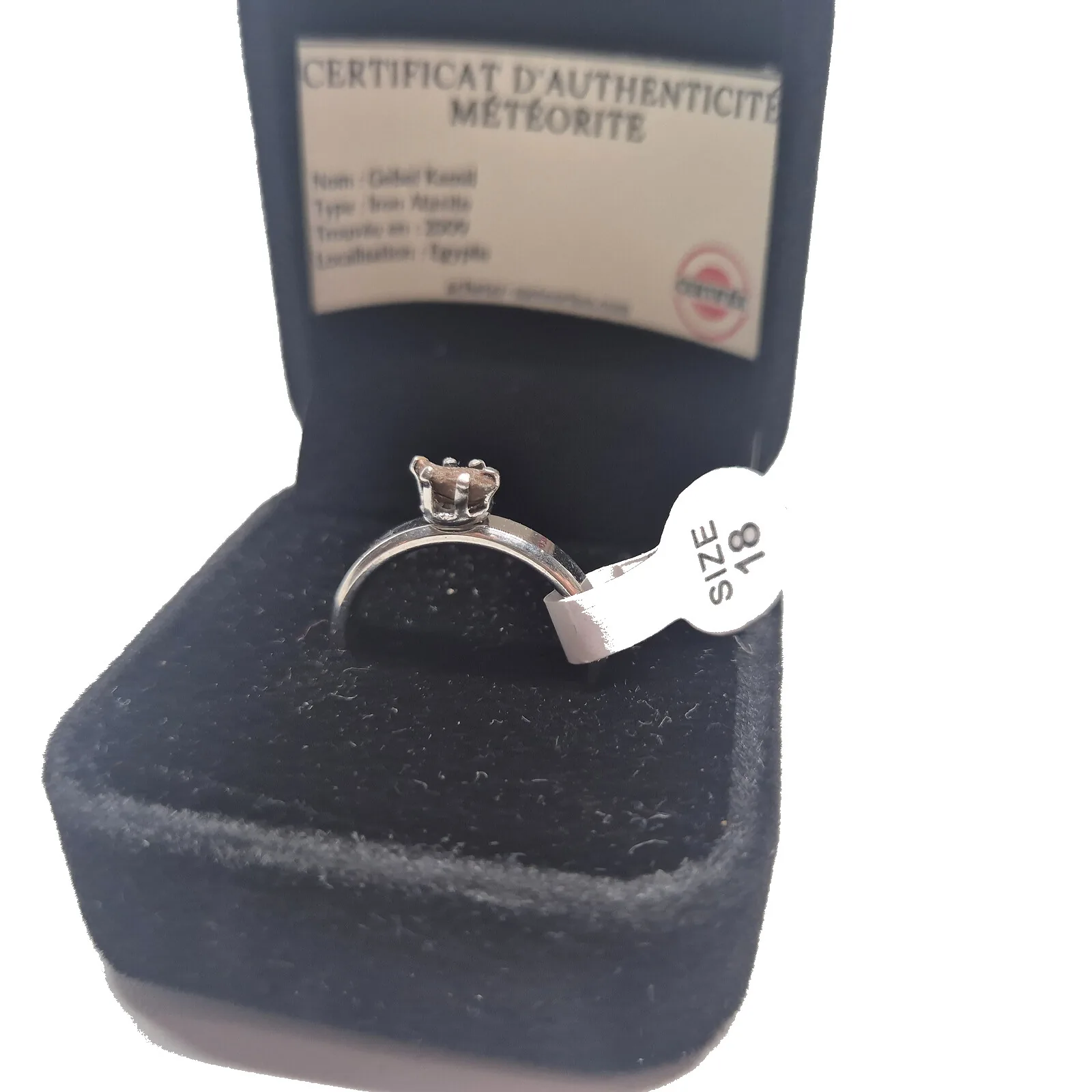 Bague solitaire argentée – météorite Gebel Kamil, taille 18 – vue 3