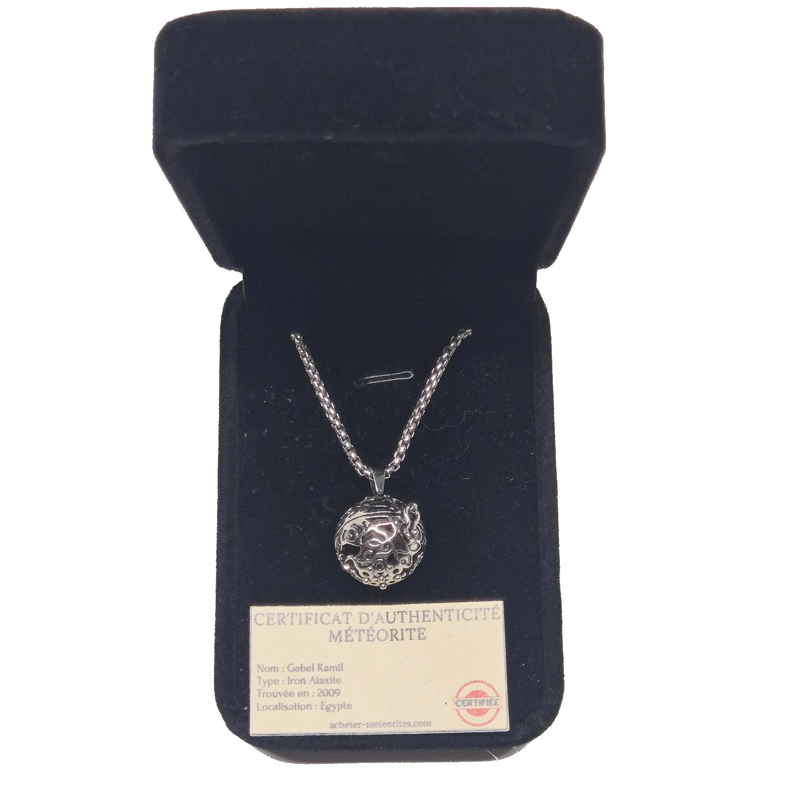 Collier boule ajourée argentée – météorite Gebel Kamil – vue 4
