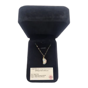 Collier opale Welo brute – fine chaîne dorée fantaisie