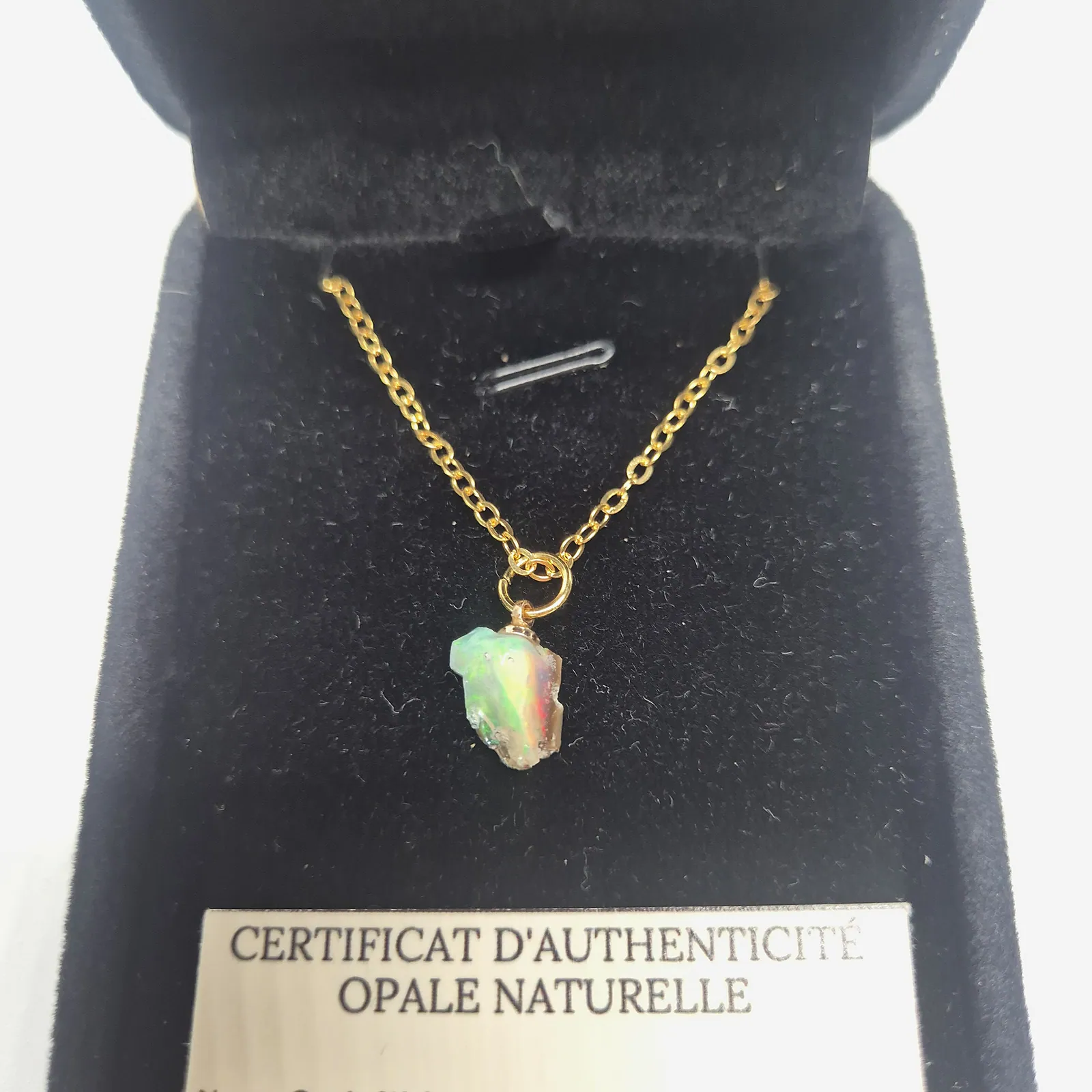 Collier opale Welo verte à feu – chaîne dorée – vue 2