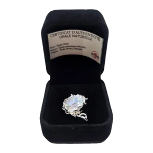 Pendentif opale Welo brute – monture argentée feuillage