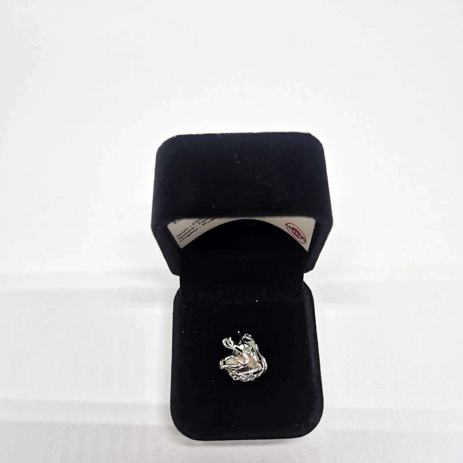 Pendentif opale Welo verte – monture argentée feuillage – vue 7