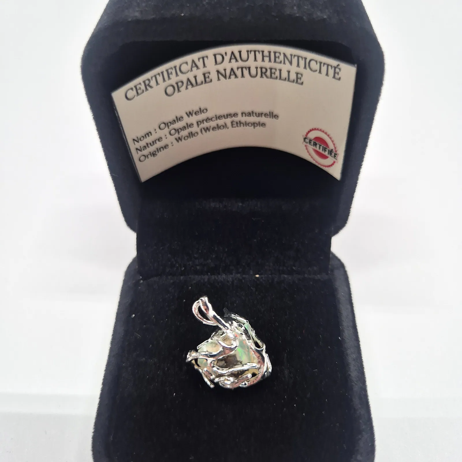 Pendentif opale Welo verte – monture argentée feuillage – vue 4