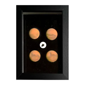 Tableau météorite de Mars – Amgala 001 et quatre visages de la planète rouge